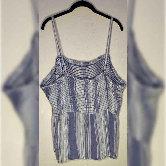 TORRID BLUE STRIPED GAUZE SMOCKED CAMI - Picture 5 of 6